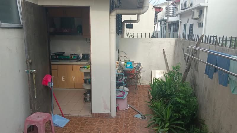 2-storey Terraced House for Sale in TAMAN PUCHONG UTAMA (Puchong) - Tey Siew Zing - Kitchen - PropertyGuru.com.my