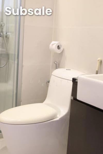 Kondominium untuk Dijual di Bay Point @ Country Garden Danga Bay - Darryl Kee - Bathroom - PropertyGuru.com.my