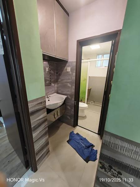 Condominium for Rent at The Golden Triangle Condominium - Pen Teo - Bathroom - PropertyGuru.com.my