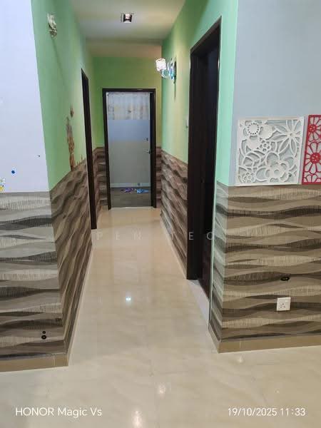 Condominium for Rent at The Golden Triangle Condominium - Pen Teo - PropertyGuru.com.my