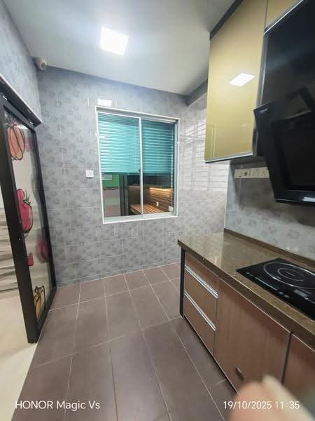Condominium for Rent at The Golden Triangle Condominium - Pen Teo - PropertyGuru.com.my