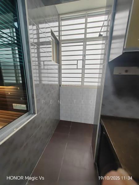 Condominium for Rent at The Golden Triangle Condominium - Pen Teo - PropertyGuru.com.my