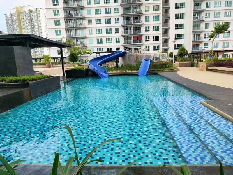 Condominium for Rent at The Golden Triangle Condominium - Pen Teo - Pool - PropertyGuru.com.my