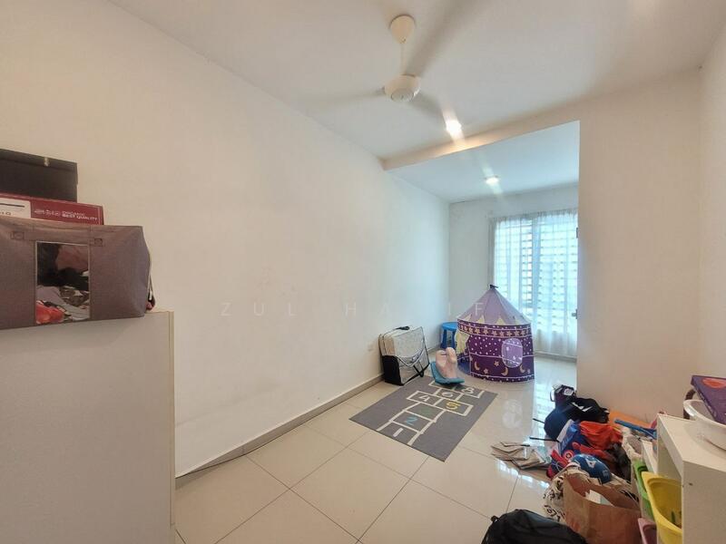 2-storey Terraced House for Sale in Bandar Sri Sendayan (Negeri Sembilan) - Zul Hasif - PropertyGuru.com.my