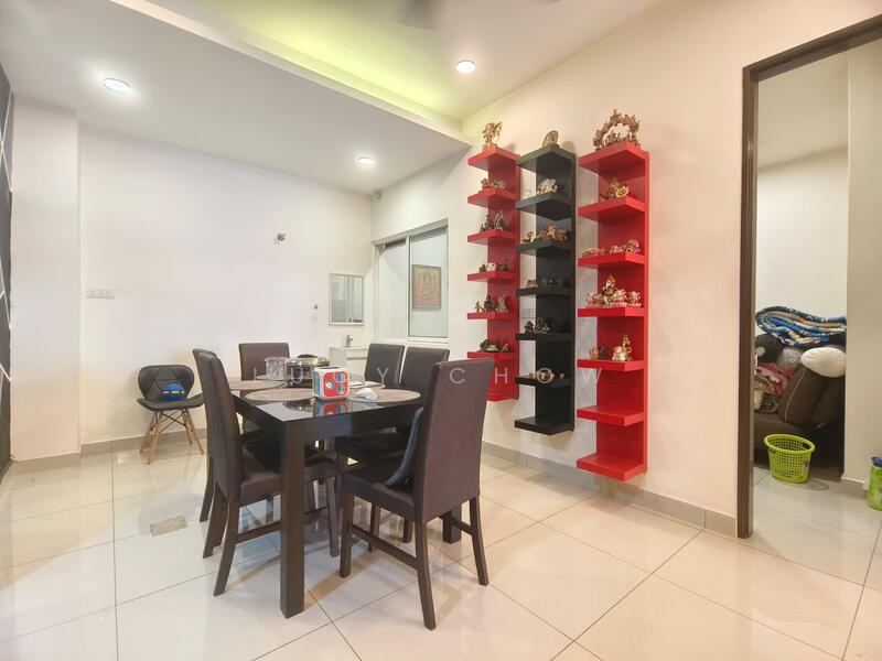 Semi-Detached House for Sale in Rawang (Selangor) - Lucy Chow - Dining Room - PropertyGuru.com.my