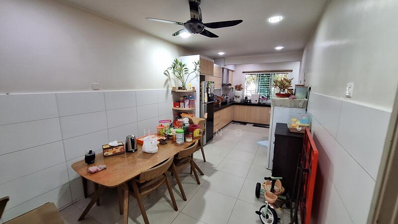 Terraced House for Sale in Bandar Botanic (Klang) - HS Ong - Dining Area - PropertyGuru.com.my