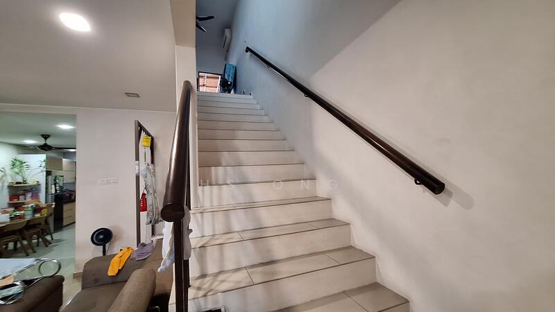 Terraced House for Sale in Bandar Botanic (Klang) - HS Ong - Staircase to 2nd floor - PropertyGuru.com.my