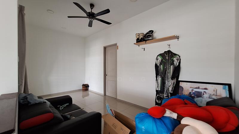 Terraced House for Sale in Bandar Botanic (Klang) - HS Ong - 3rd Floor Family Room - PropertyGuru.com.my