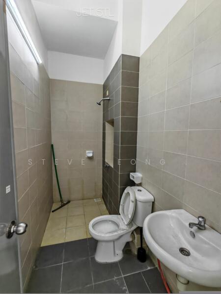 2-storey Terraced House for Sale in Setia Alam (Selangor) - Steve Leong . - Bathroom - PropertyGuru.com.my