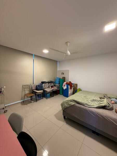 3-storey Terraced House for Sale in Lake Fields (Sungai Besi) - Lucus Yong - Bedroom - PropertyGuru.com.my