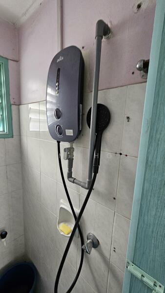 Pangsapuri untuk Dijual di Taman Pusat Kepong - Amy Ho - Bathroom - PropertyGuru.com.my