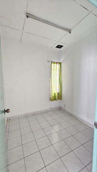 Pangsapuri untuk Dijual di Taman Pusat Kepong - Amy Ho - Bedroom - PropertyGuru.com.my