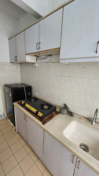 Pangsapuri untuk Dijual di Taman Pusat Kepong - Amy Ho - Kitchen - PropertyGuru.com.my