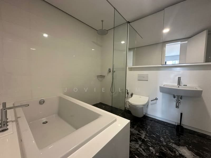 Servis Apartment untuk Dijual di Arcoris Residences - Jovie Lim - Bathroom - PropertyGuru.com.my
