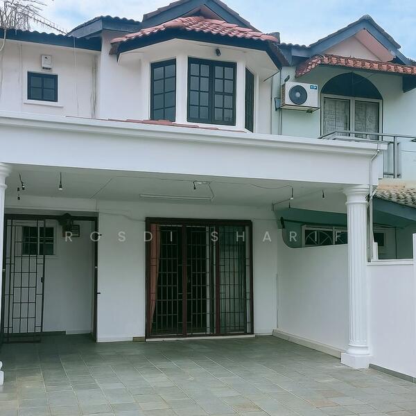 Untuk Dijual - DOUBLE STOREY BANDAR COUNTRY HOMES RAWANG