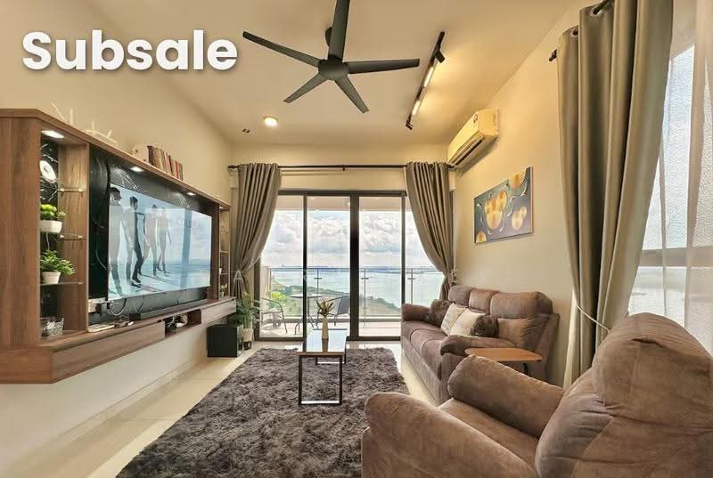 Kondominium untuk Dijual di Kings Bay @ Country Garden Danga Bay - Darryl Kee - Living Room - PropertyGuru.com.my