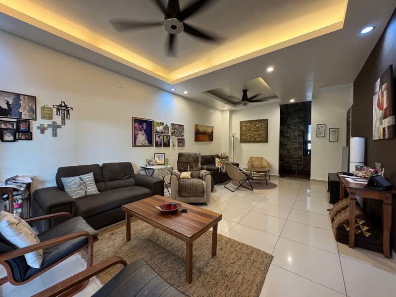 2.5-storey Terraced House for Sale in Taman Tasik Prima (Puchong) - EE Ling - Living Room - PropertyGuru.com.my