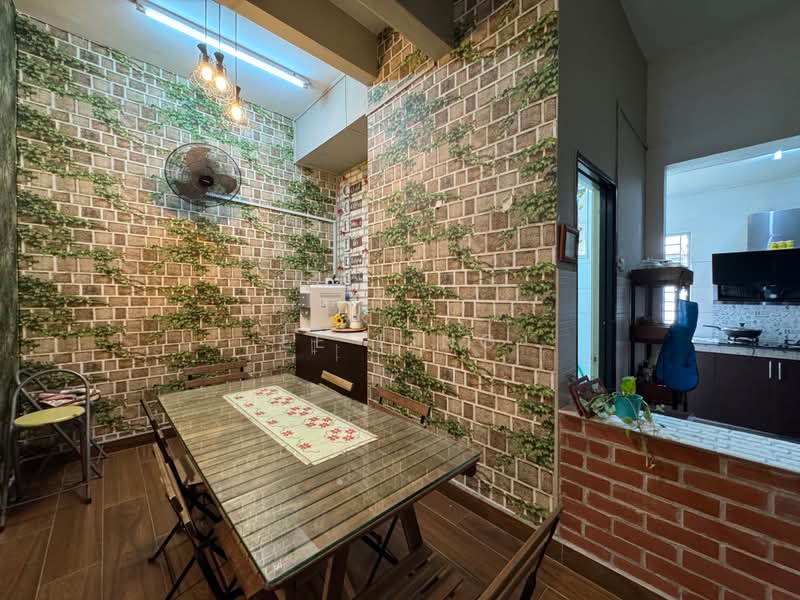 2.5-storey Terraced House for Sale in Taman Tasik Prima (Puchong) - EE Ling - Dining Room - PropertyGuru.com.my