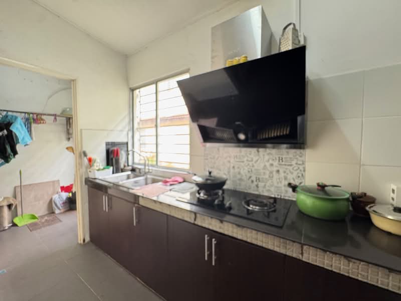 2.5-storey Terraced House for Sale in Taman Tasik Prima (Puchong) - EE Ling - Kitchen - PropertyGuru.com.my