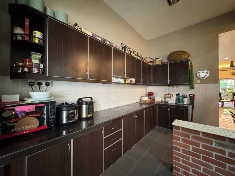 2.5-storey Terraced House for Sale in Taman Tasik Prima (Puchong) - EE Ling - Kitchen - PropertyGuru.com.my