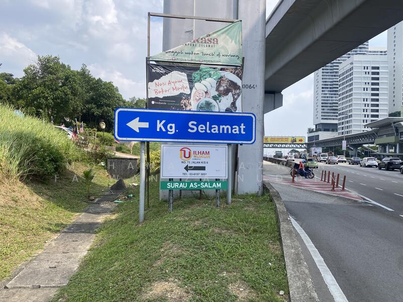 Entering KG Selamat