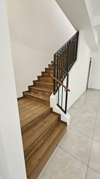 2-storey Terraced House for Sale in Telok Panglima Garang (Selangor) - BRANDON SIN - Entrance - PropertyGuru.com.my