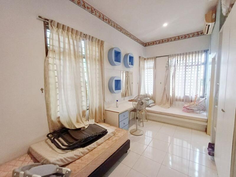 Kempas Utama Kempas Utamas untuk Untuk Dijual - RM 1,200,000, Feb 2026 - Bedroom - PropertyGuru.com.my