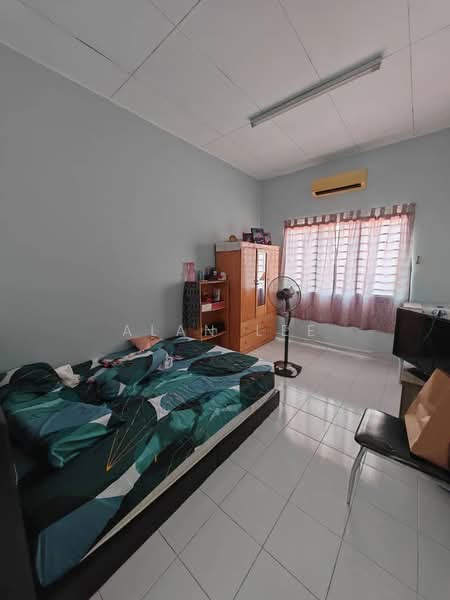 2-storey Terraced House for Sale in Taman Rakan Cheras (Cheras) - Alan Lee - Bedroom - PropertyGuru.com.my