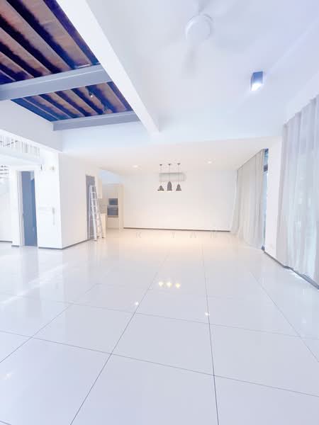 Condominium for Rent at The Breezeway - Hor Yan - Living Room - PropertyGuru.com.my