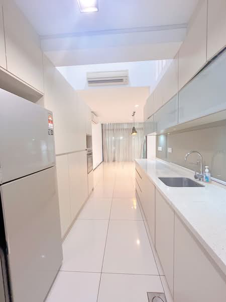 Condominium for Rent at The Breezeway - Hor Yan - Kitchen - PropertyGuru.com.my