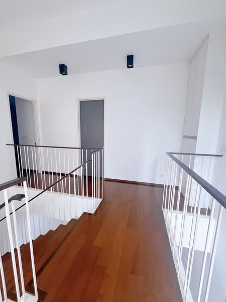 Condominium for Rent at The Breezeway - Hor Yan - Corridor - PropertyGuru.com.my