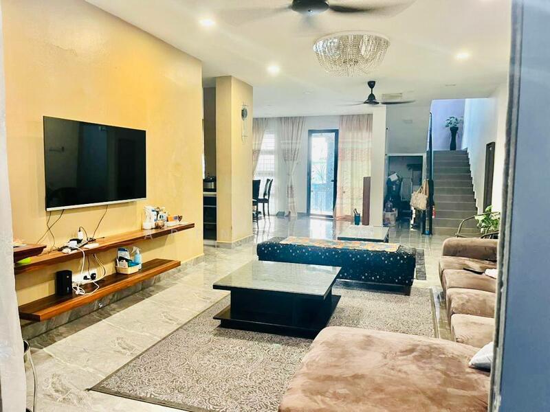 Bungalow for Sale in Ampang (Kuala Lumpur) - Appni Lizar - Living Room - PropertyGuru.com.my