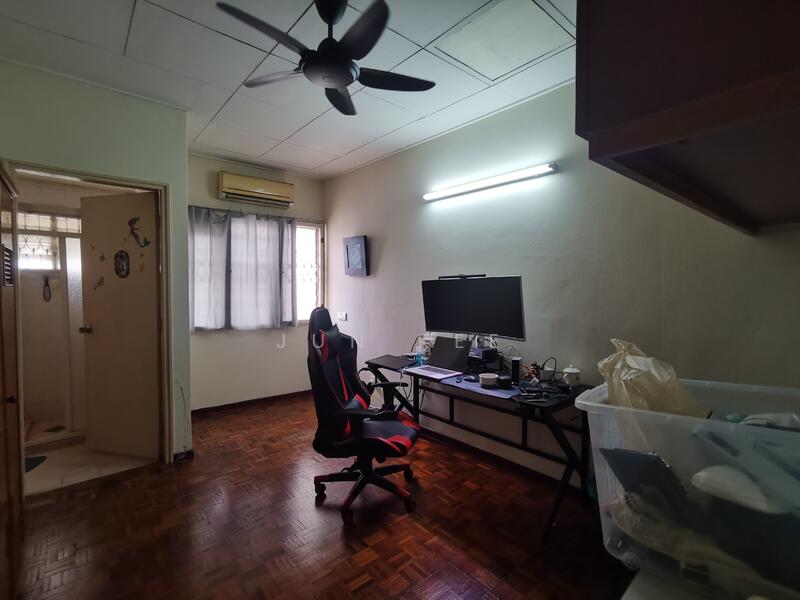 For Sale - Taman Desa