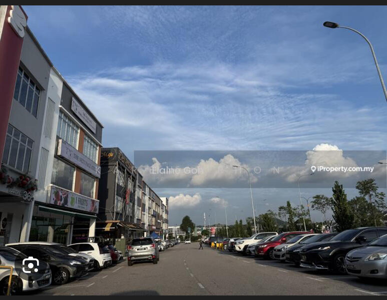 Easy Access From Immediate RoadTurning