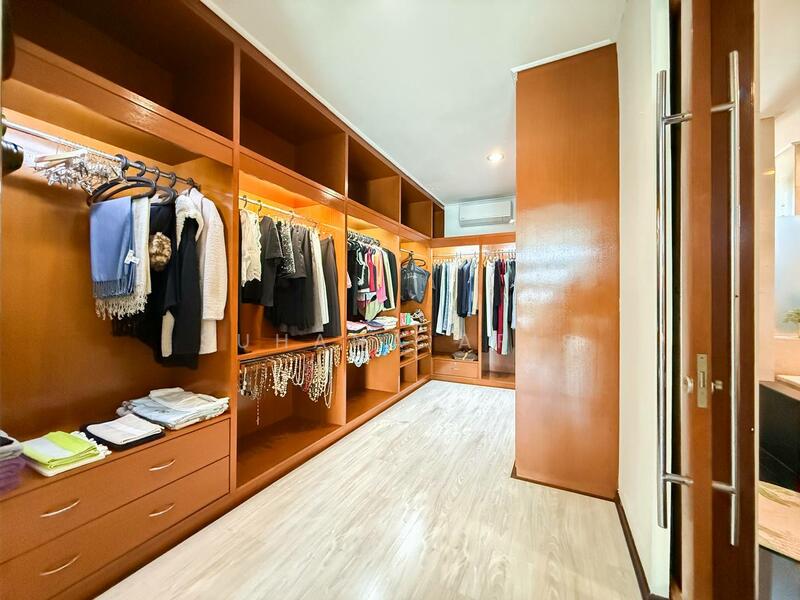 Closet