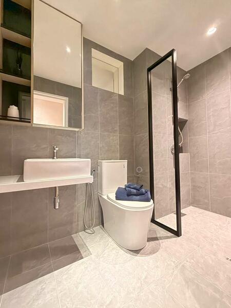 The LightHauz by Exsim - Show Unit Photo