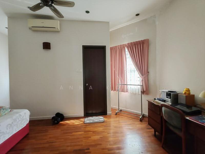 3-storey Terraced House for Sale in Tanjung Bungah (Penang) - Anna Koay - Bedroom - PropertyGuru.com.my