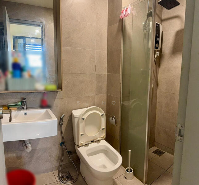 Suasana @ Utropolis - Common Bathroom