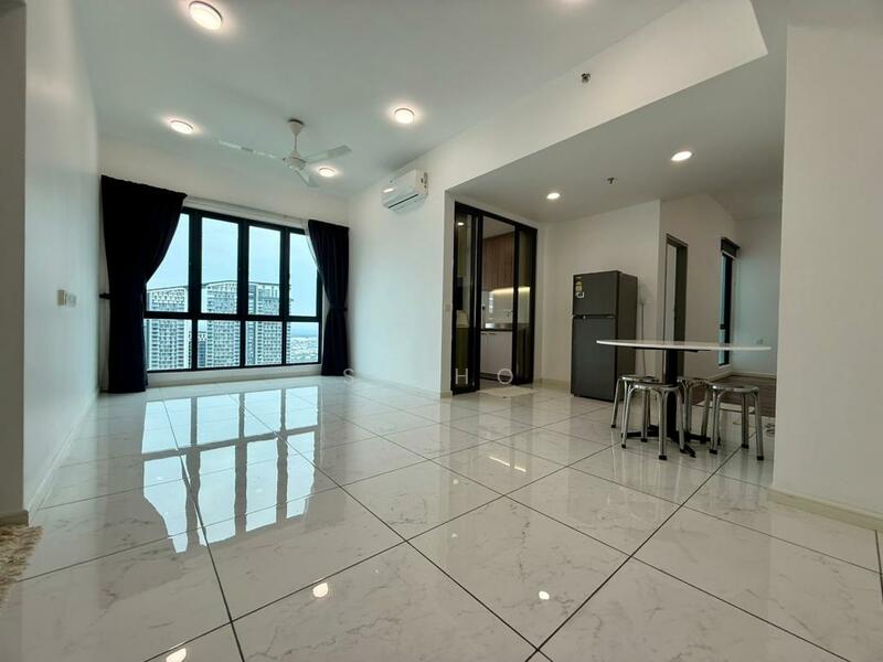 Sausana @ Utropolis - Living & Dining