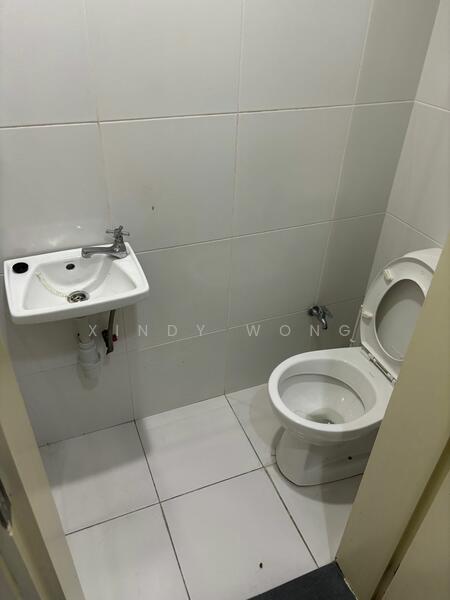 3rd Bathroom (No Water Heater)