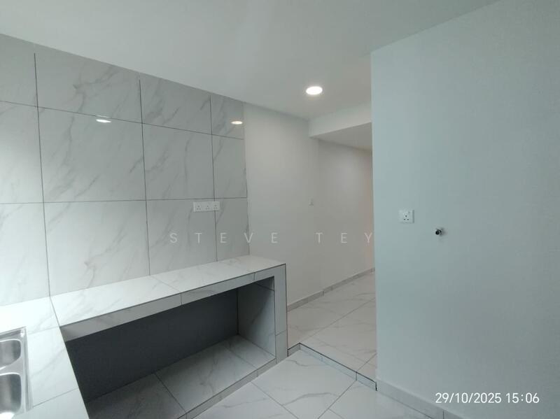 Rumah Teres 2 Tingkat untuk Dijual di Kulai (Johor) - Steve Tey - Kitchen - PropertyGuru.com.my