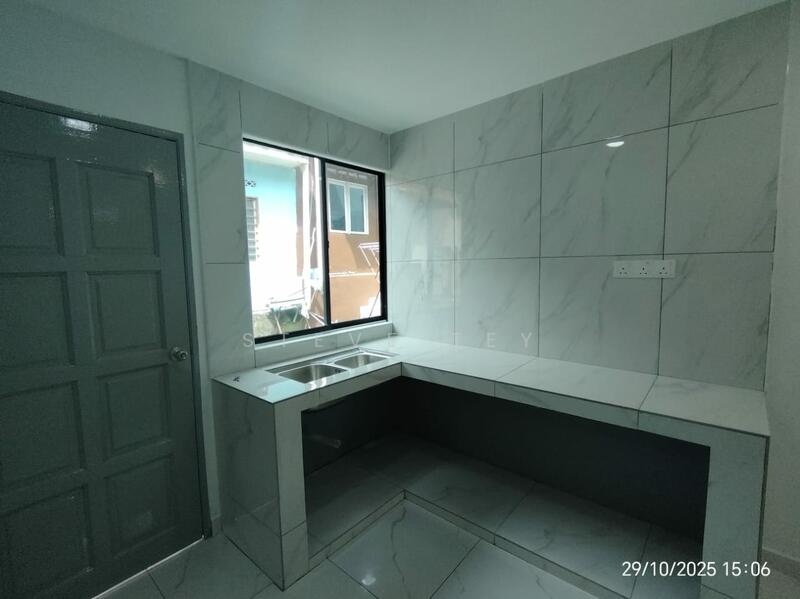 Rumah Teres 2 Tingkat untuk Dijual di Kulai (Johor) - Steve Tey - Kitchen - PropertyGuru.com.my