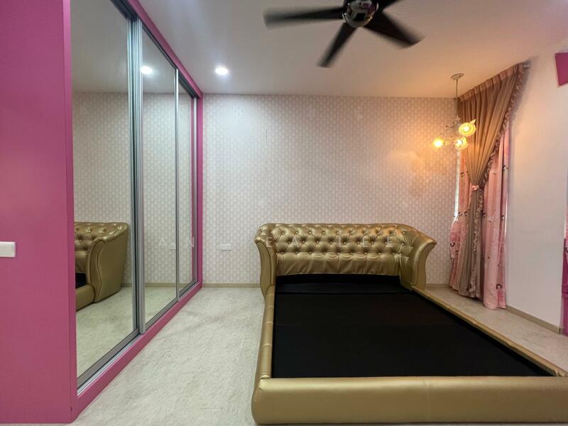 3-storey Terraced House for Sale in Bandar Bayan Bahru (Bayan Lepas) - Andrea Lee - Bedroom - PropertyGuru.com.my