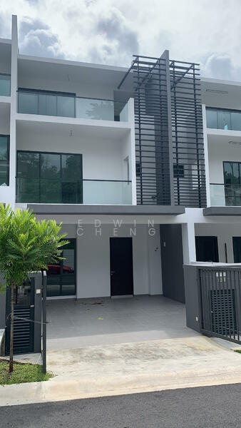 Rumah Teres 3 Tingkat untuk Dijual di Batu 9 (Cheras) - Edwin Cheng - Exterior - PropertyGuru.com.my