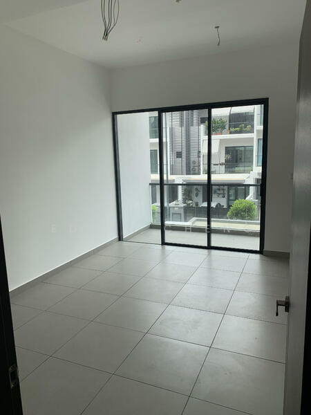 Rumah Teres 3 Tingkat untuk Dijual di Batu 9 (Cheras) - Edwin Cheng - Balcony - PropertyGuru.com.my