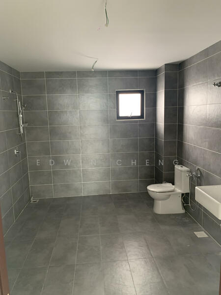 Rumah Teres 3 Tingkat untuk Dijual di Batu 9 (Cheras) - Edwin Cheng - Bathroom - PropertyGuru.com.my