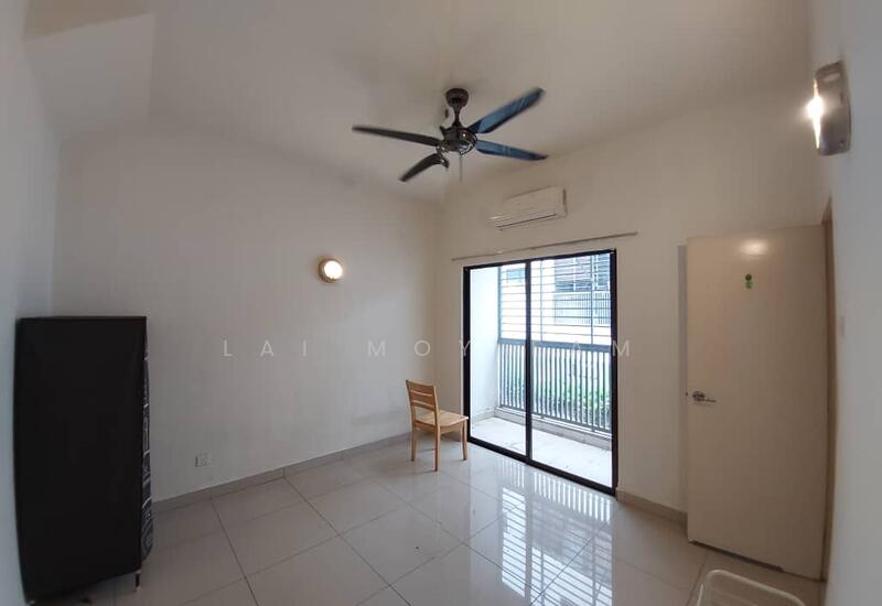 Townhouse for Sale in 16 Sierra (Puchong) - Lai Moy Fam - Living Room - PropertyGuru.com.my