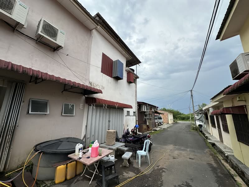 Shop / Office for Sale in Taman Teratai (Bahau) - Kenny Siew - Exterior - PropertyGuru.com.my