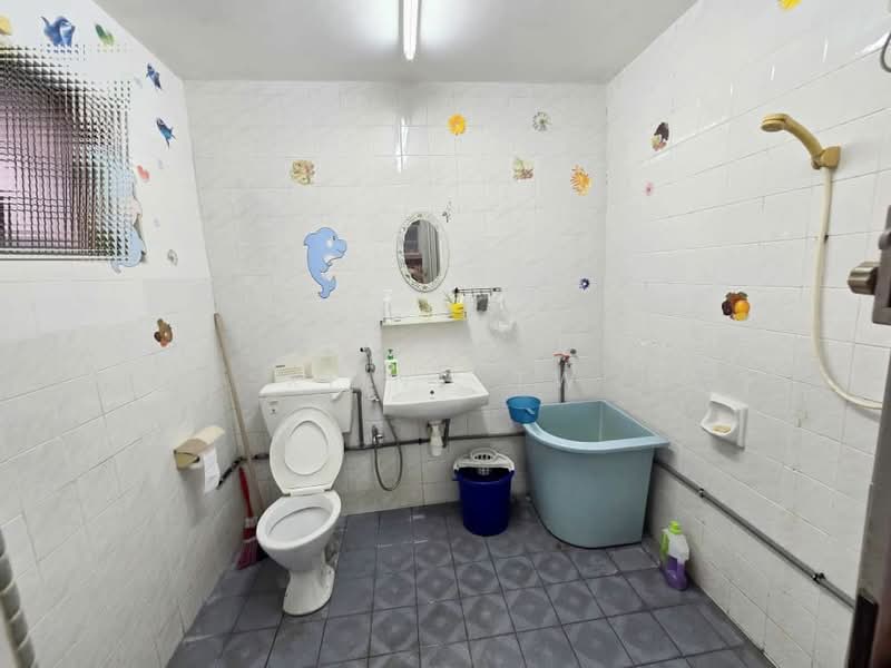 2-storey Terraced House for Sale in Taman Sri Bintang (Kepong) - Kiing TW - Bathroom - PropertyGuru.com.my