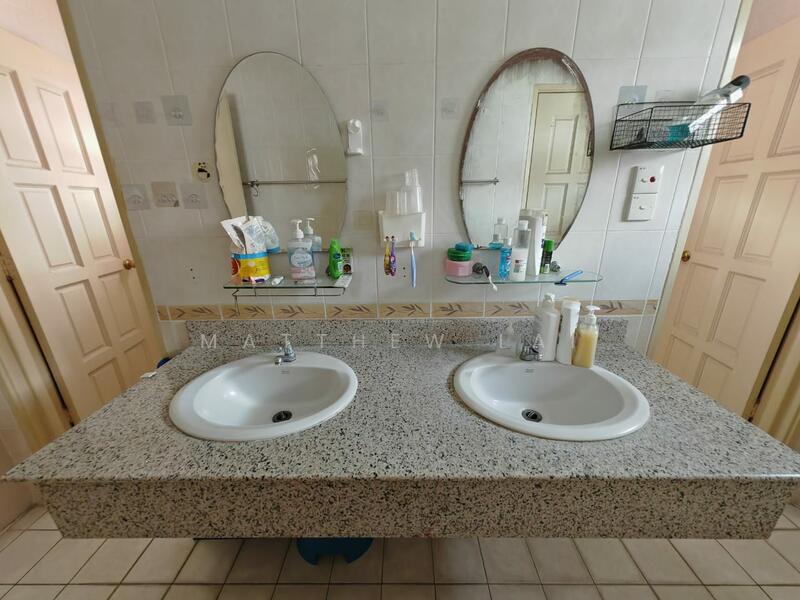 Semi-Detached House for Sale in Sungai Long (Bandar Sungai Long) - Matthew Lai - Bathroom - PropertyGuru.com.my
